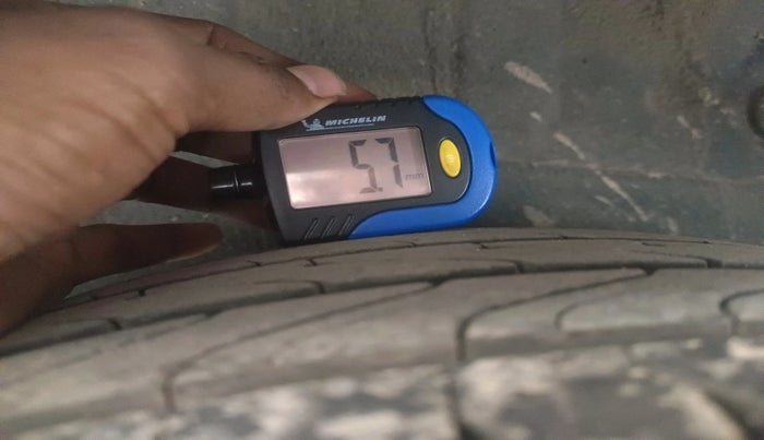 2016 Hyundai Verna 1.6 VTVT SX, Petrol, Manual, 26,985 km, tyre