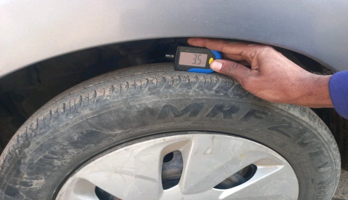 2014 Maruti Celerio VXI CNG, Petrol, Manual, 1,24,860 km, tyre