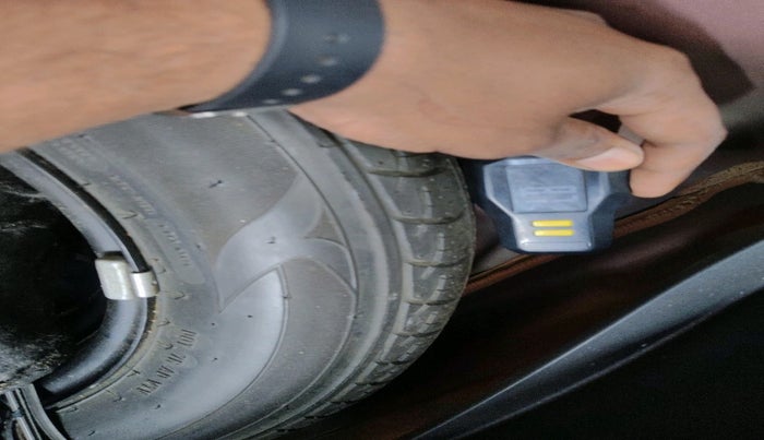 2018 Hyundai Elite i20 ASTA 1.2 DUAL TONE, Petrol, Manual, 11,441 km, tyre