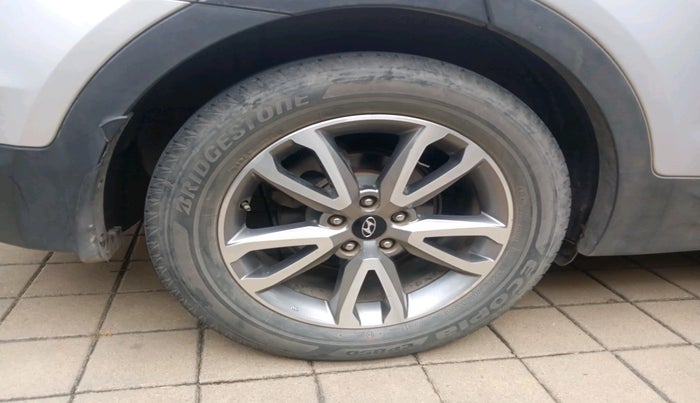 2014 Hyundai Santa Fe 2 WD AT, Diesel, Automatic, 1,63,719 km, tyre