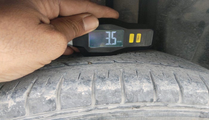 2018 Maruti Ciaz ALPHA 1.4 PETROL, Petrol, Manual, 34,168 km, tyre