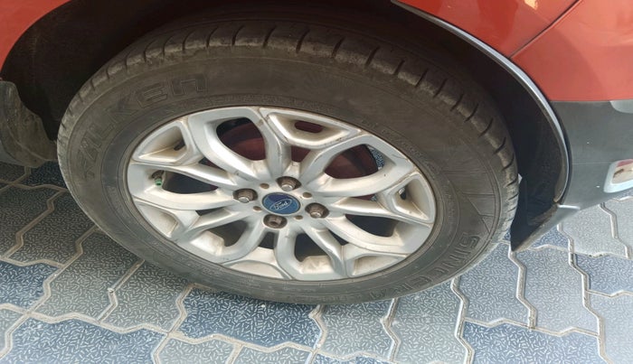 2015 Ford Ecosport TITANIUM 1.5L DIESEL, Diesel, Manual, 1,12,500 km, tyre