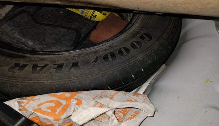 2023 KIA SONET HTX 1.5 AT, Diesel, Automatic, 89,065 km, tyre