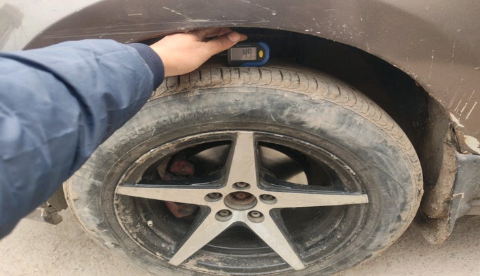 2018 Volkswagen Ameo TRENDLINE 1.0L, Petrol, Manual, 54,685 km, tyre