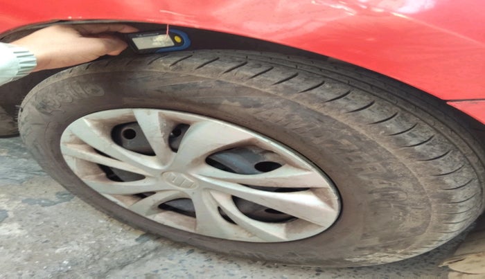 2020 Maruti Swift VXI AMT, Petrol, Automatic, 66,352 km, tyre