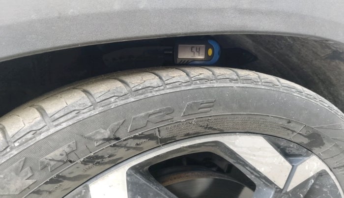 2021 Hyundai ALCAZAR 1.5 SIGNATURE MT 6STR, Diesel, Manual, 1,33,895 km, tyre