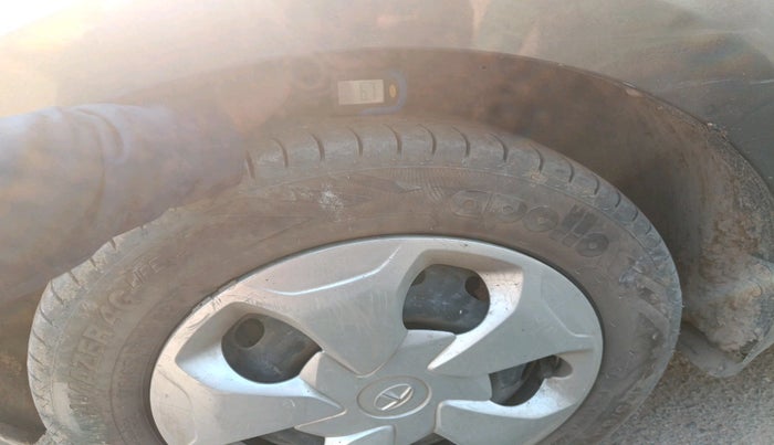 2023 Tata TIGOR XZ CNG, Petrol, Manual, 56,402 km, tyre