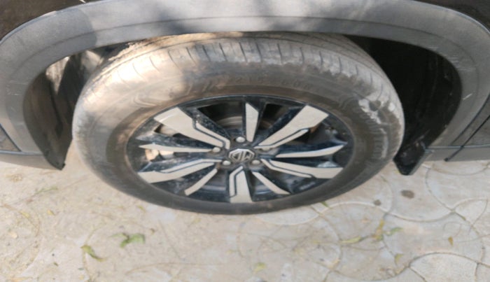 2019 MG HECTOR SHARP 1.5 DCT PETROL, Petrol, Automatic, 36,951 km, tyre