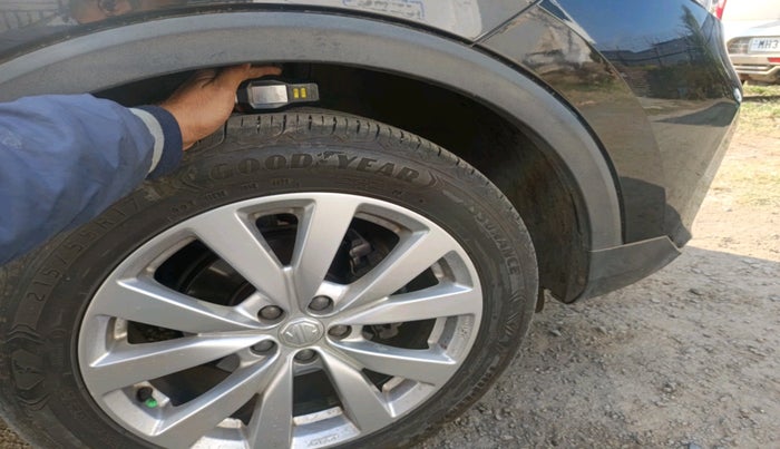 2023 MG ASTOR SUPER 1.5 MT, Petrol, Manual, 27,248 km, tyre