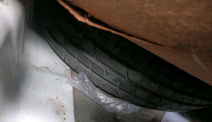 2020 Hyundai AURA SX 1.2 (O), Petrol, Manual, 59,899 km, tyre