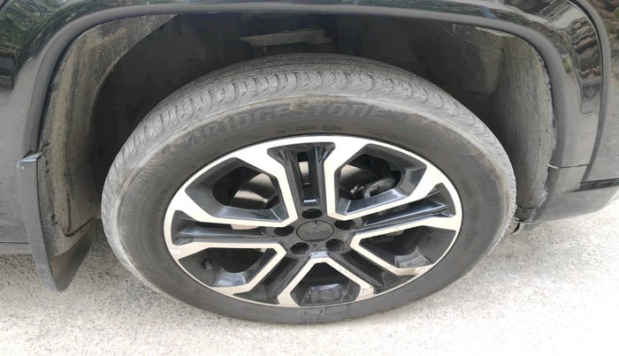 2022 Jeep Compass MODEL S (O) DIESEL 4X4 AT, Diesel, Automatic, 79,734 km, tyre