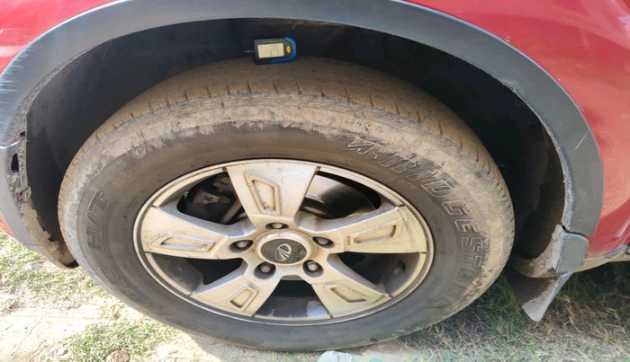 2013 Mahindra XUV500 W8, Diesel, Manual, 1,09,683 km, tyre