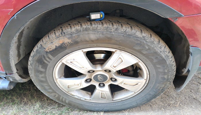 2013 Mahindra XUV500 W8, Diesel, Manual, 1,09,683 km, tyre