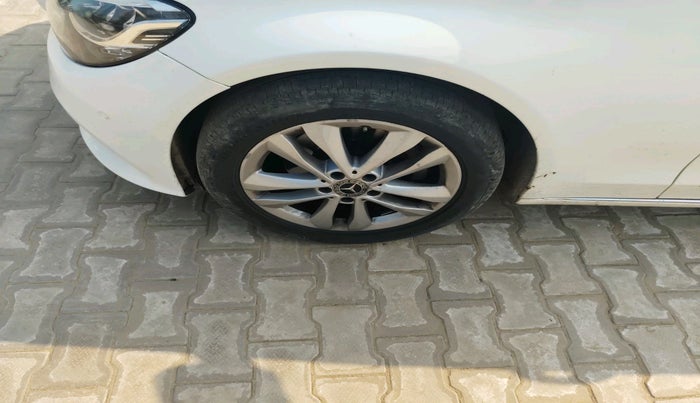 2019 Mercedes Benz C Class C 220d PROGRESSIVE, Diesel, Automatic, 72,573 km, tyre