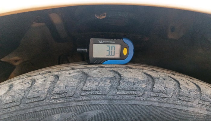 2012 Hyundai i20 SPORTZ 1.2, Petrol, Manual, 82,150 km, tyre