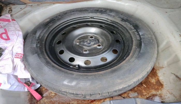 2020 Maruti Dzire VDI, Diesel, Manual, 1,16,438 km, tyre