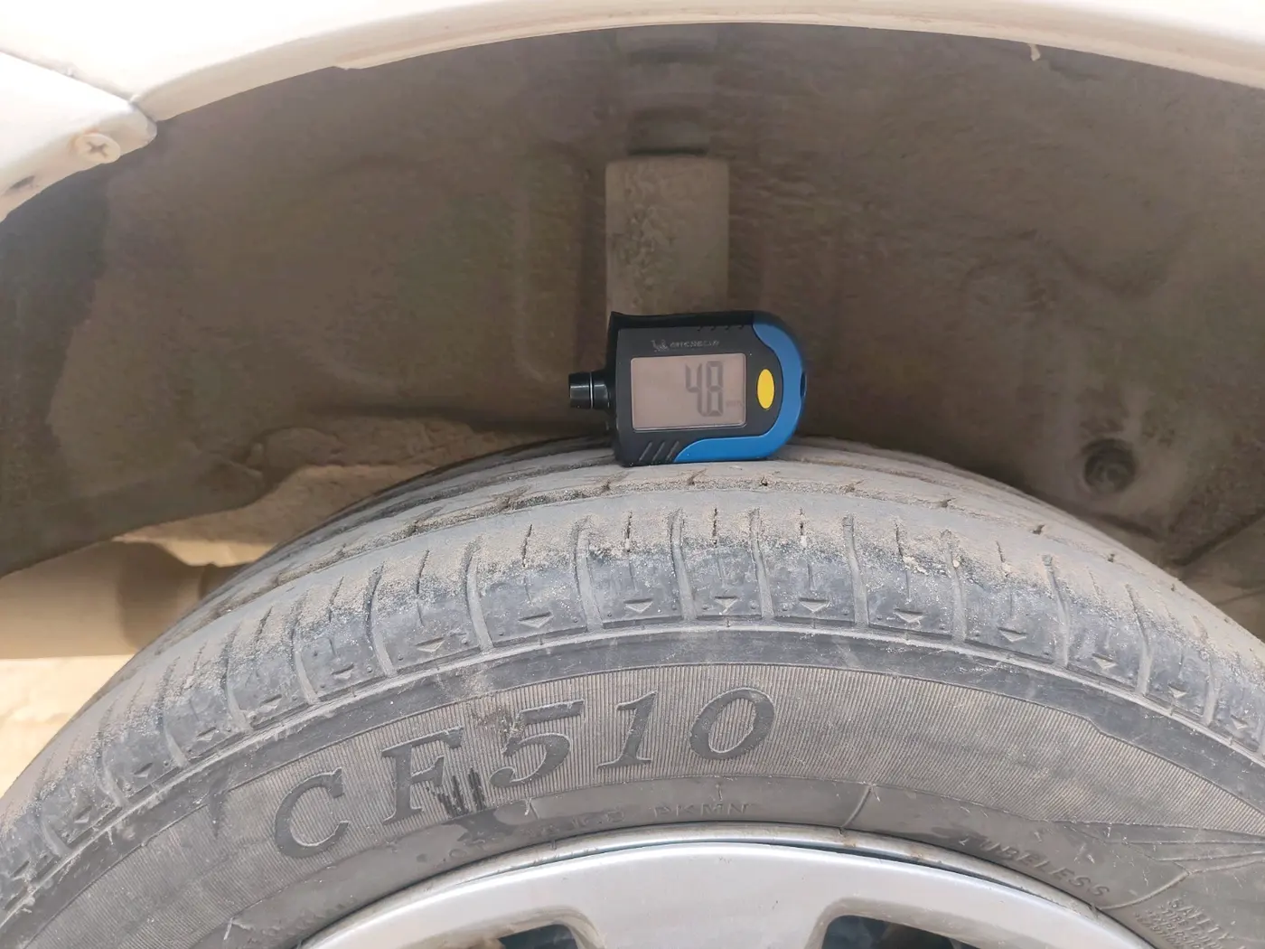 2016 Toyota Etios G, CNG, Manual, 85,577 km, tyre