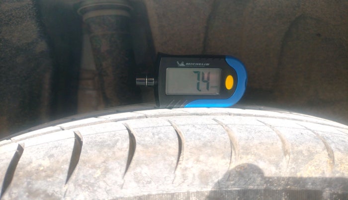 2022 Maruti Swift VXI, Petrol, Manual, 46,800 km, tyre