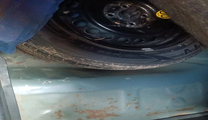 2016 Maruti Baleno ALPHA PETROL 1.2, Petrol, Manual, 95,862 km, tyre