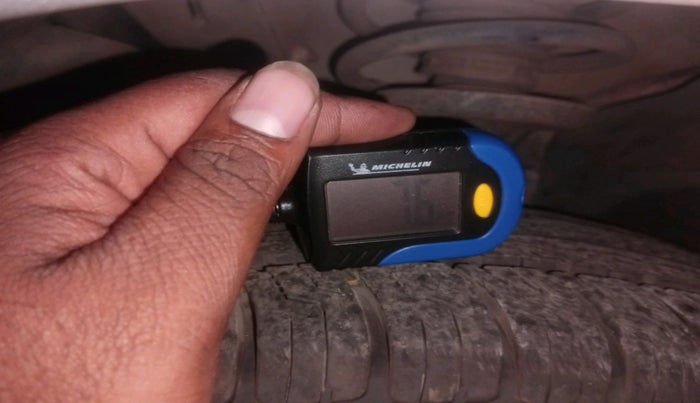 2013 Ford Figo TITANIUM 1.4 DIESEL, Diesel, Manual, 71,160 km, tyre