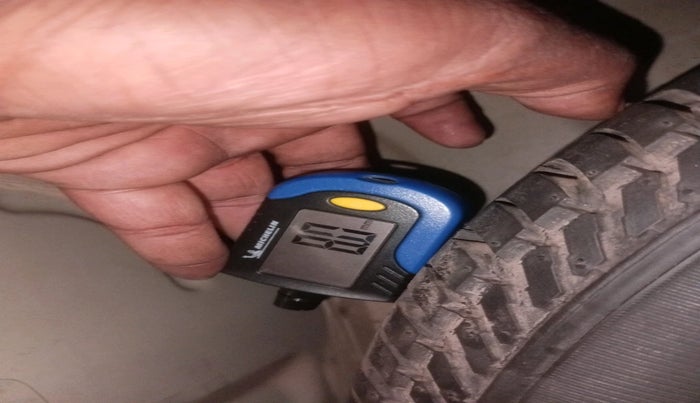 2013 Ford Figo TITANIUM 1.4 DIESEL, Diesel, Manual, 71,160 km, tyre