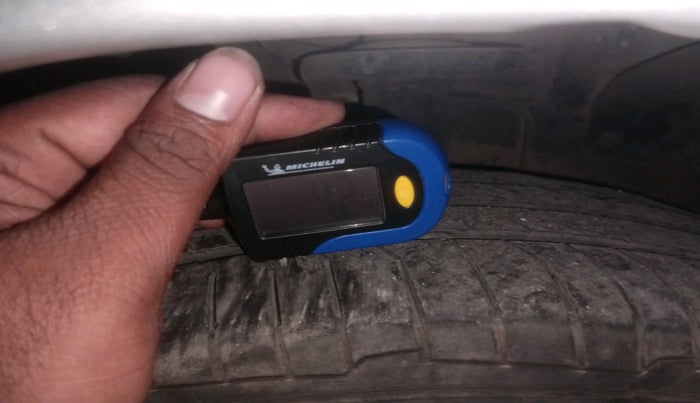 2013 Ford Figo TITANIUM 1.4 DIESEL, Diesel, Manual, 71,160 km, tyre