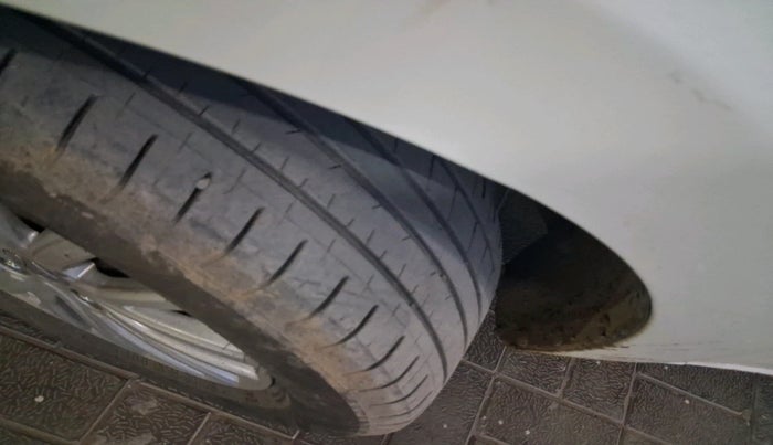 2022 Maruti Dzire ZXI CNG, Petrol, Manual, 92,559 km, tyre