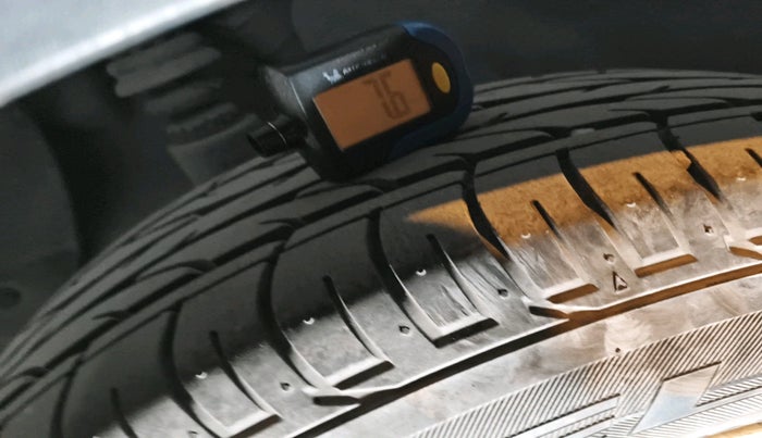 2016 Hyundai Creta SX PLUS AT 1.6 DIESEL, Diesel, Automatic, 1,05,239 km, tyre