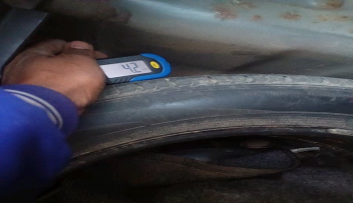 2016 Hyundai Elite i20 ASTA 1.2, Petrol, Manual, 1,15,643 km, tyre