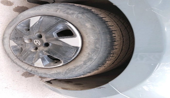 2023 Tata TIAGO EV XZ PLUS LONG RANGE, Electric, Automatic, 25,977 km, tyre