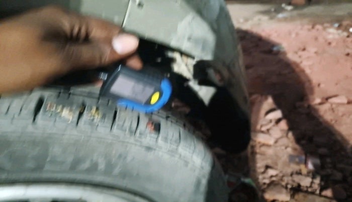 2013 Chevrolet Beat LT DIESEL, Diesel, Manual, 83,045 km, tyre