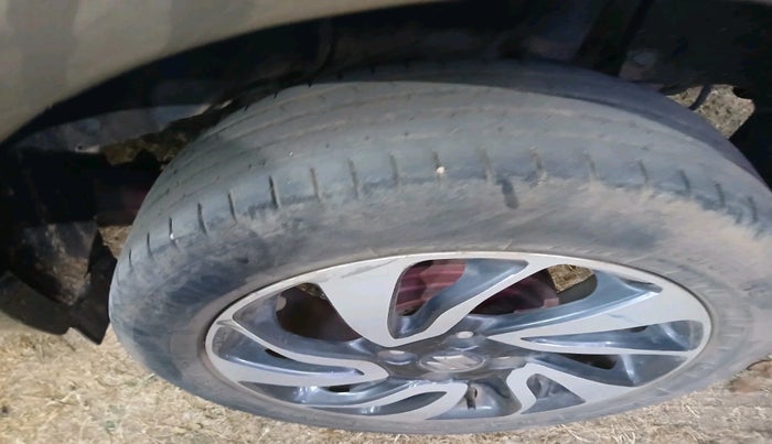 2019 Maruti Baleno ALPHA PETROL 1.2, Petrol, Manual, 65,011 km, tyre