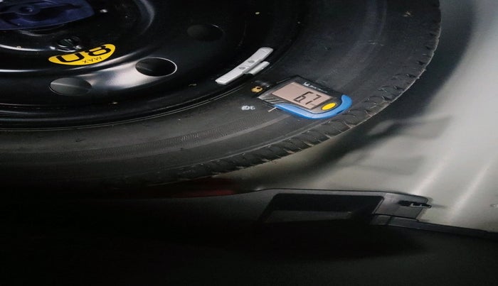 2023 Maruti Swift ZXI, Petrol, Manual, 27,316 km, tyre