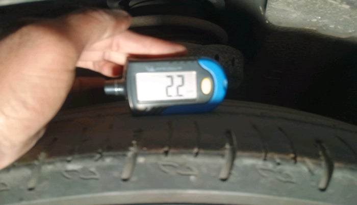 2013 Honda CRV 2.4L 4WD AVN AT, Petrol, Automatic, 2,26,113 km, tyre