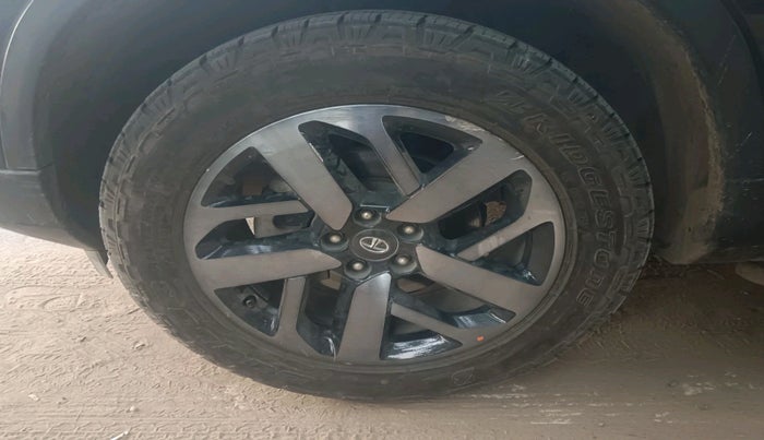 2022 Tata Safari XT PLUS DARK EDITION, Diesel, Manual, 67,038 km, tyre