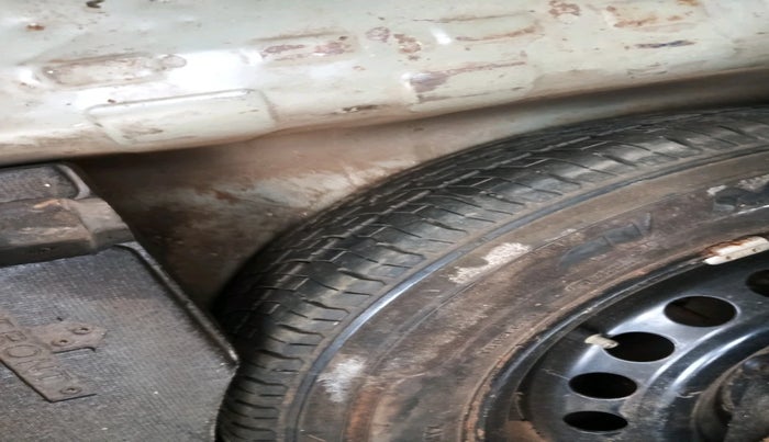 2013 Honda Amaze 1.5L I-DTEC VX, Diesel, Manual, 1,27,865 km, tyre