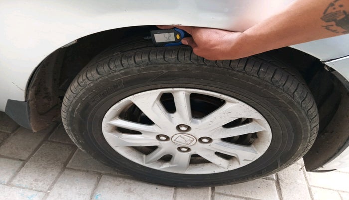 2013 Honda Amaze 1.5L I-DTEC VX, Diesel, Manual, 1,27,865 km, tyre