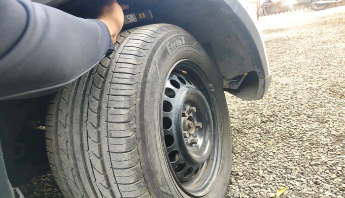 2018 Maruti Vitara Brezza VDI, Diesel, Manual, 1,76,462 km, tyre