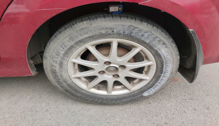 2013 Mahindra Verito 1.5 D6, Diesel, Manual, 1,19,692 km, tyre