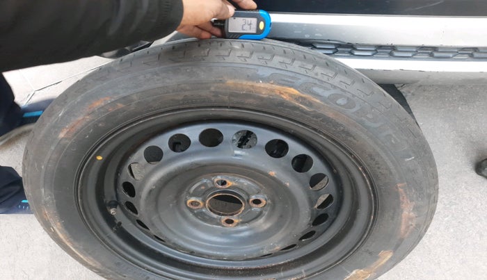 2017 Honda WR-V 1.5L I-DTEC VX MT, Diesel, Manual, 1,56,734 km, tyre