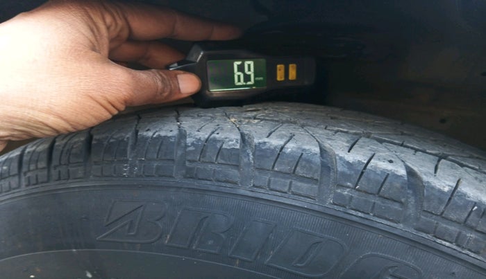 2013 Maruti Swift VXI, Petrol, Manual, 78,187 km, tyre