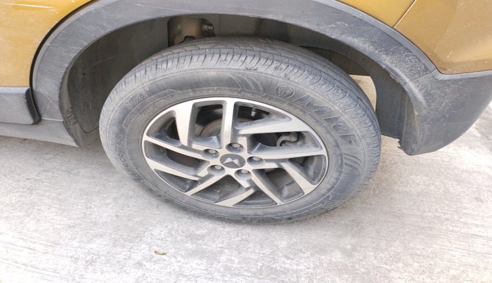 2022 Mahindra XUV300 W8 (O) 1.2 PETROL, Petrol, Manual, 26,831 km, tyre