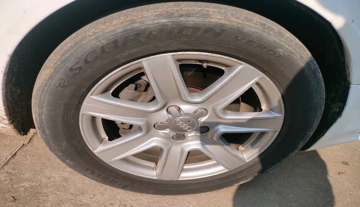 2011 Audi A6 2.0 TDI, Diesel, Automatic, 98,067 km, tyre