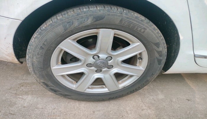 2011 Audi A6 2.0 TDI, Diesel, Automatic, 98,067 km, tyre