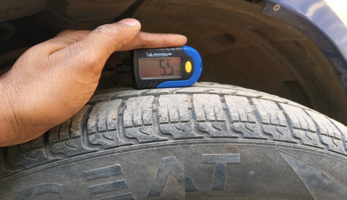 2013 Maruti Swift LXI, Petrol, Manual, 36,046 km, tyre