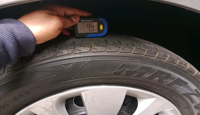 2015 Maruti Baleno DELTA CVT PETROL 1.2, Petrol, Automatic, 26,962 km, tyre