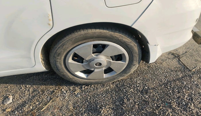 2017 Maruti Ertiga VDI SHVS, Diesel, Manual, 93,191 km, tyre