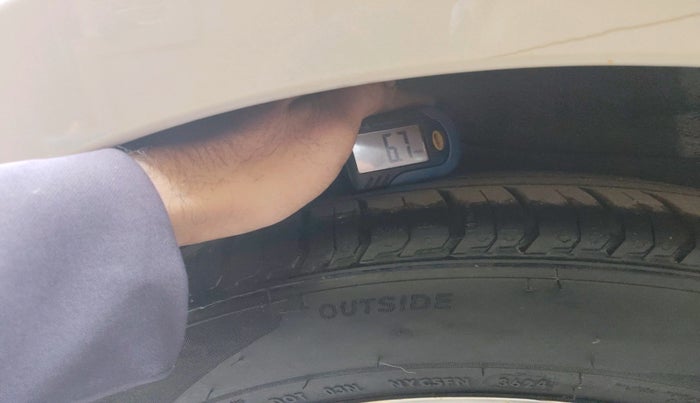 2016 Hyundai Verna 1.6 VTVT SX, Petrol, Manual, 43,031 km, tyre