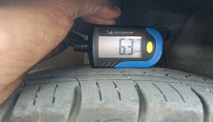 2024 Hyundai AURA SX 1.2 CNG, Petrol, Manual, 17,502 km, tyre