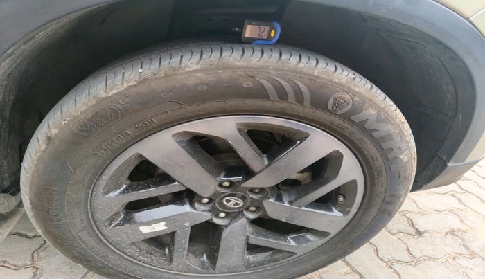 2022 Tata Safari XZ PLUS KAZIRANGA, Diesel, Manual, 65,244 km, tyre